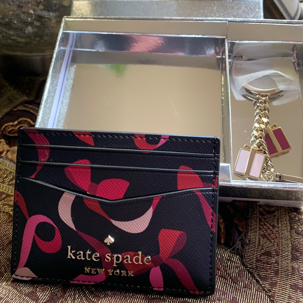 Authentic KATE SPADE Leather gift print card case and keychain set